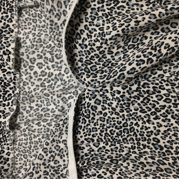 Brandy Melville Midi Skirt Size 2 Made in Italy Animal Cheetah Print - Picture 3 of 6